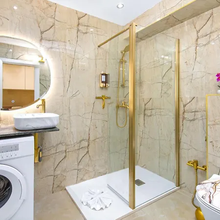 Mozart - Agreable Deux Pieces - Centre - Proche Gare דירה *