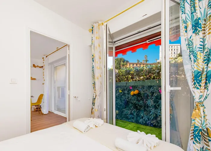 Mozart - Agreable Deux Pieces - Centre - Proche Gare アパート